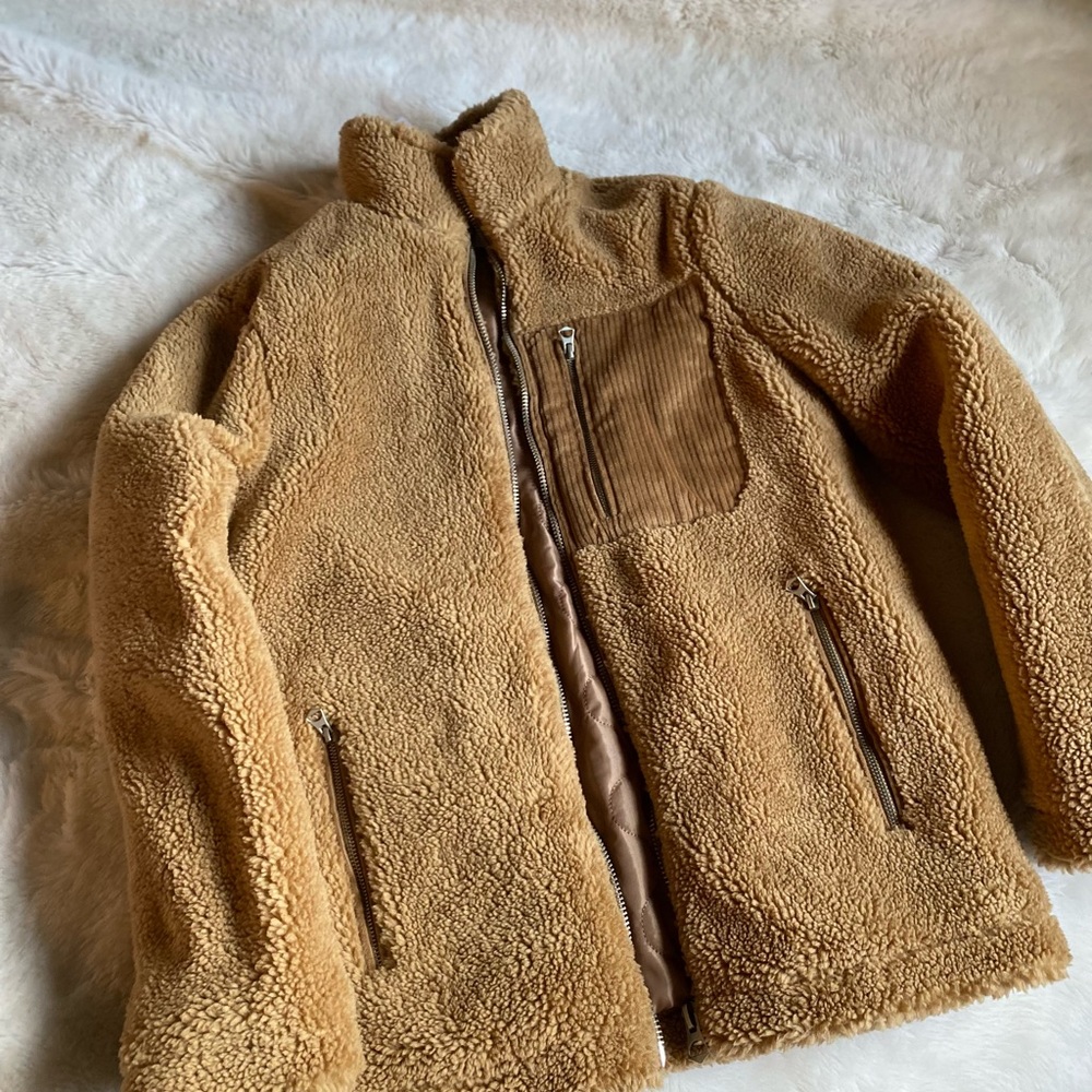 Sherpa bomber jacket. Lined.